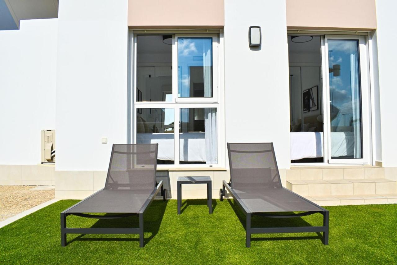 רוחאלס New Build Apartment On Beautiful Modern Complex מראה חיצוני תמונה