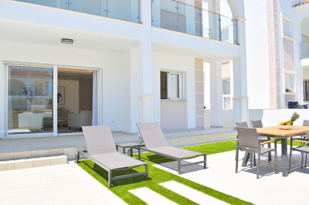 רוחאלס New Build Apartment On Beautiful Modern Complex מראה חיצוני תמונה